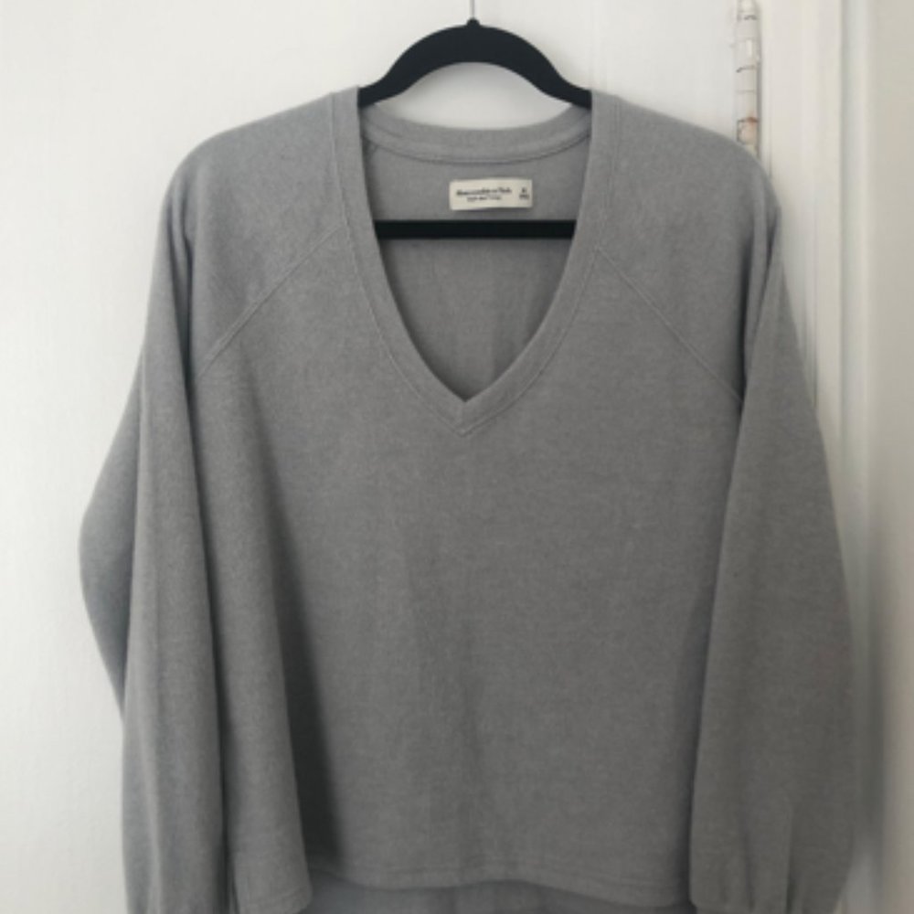Soft AF Bubble Sleeve Pull Over Sweater